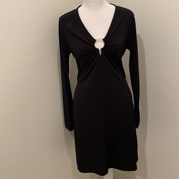 NWT MICHAEL Michael Kors Women’s Long Sleeve Center Ring Cutout Dress Black M - Picture 3 of 8
